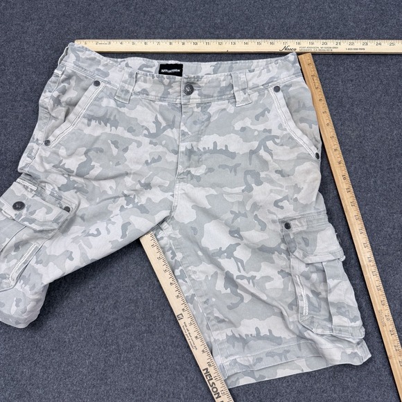 Affliction Camo Cargo Shorts Mens 36 Gray Military Utility Streetwear Y2K - Picture 5 of 12